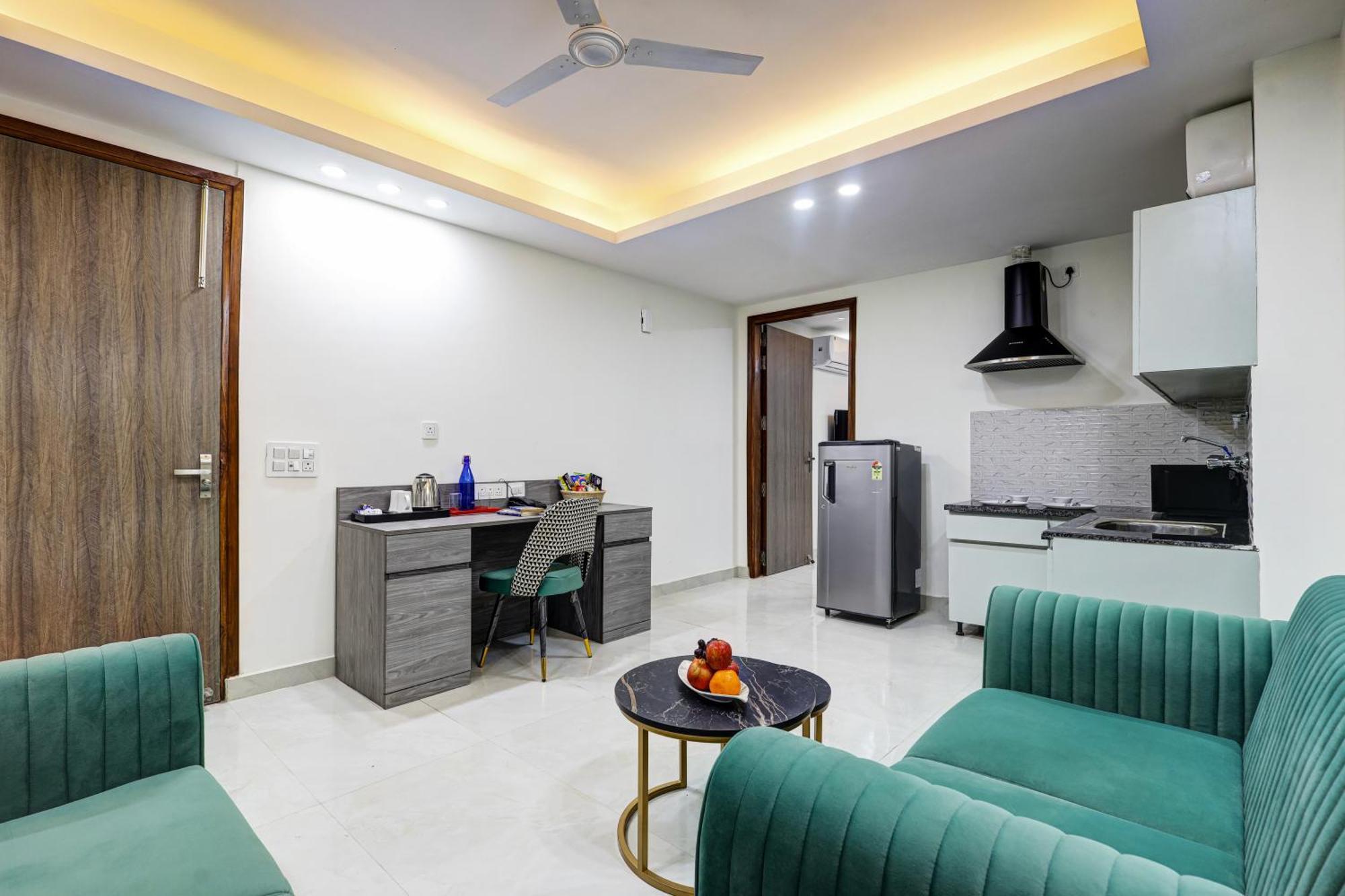 1Bhk Suites Opp Marriott - Huda City Centre Гургаон Экстерьер фото