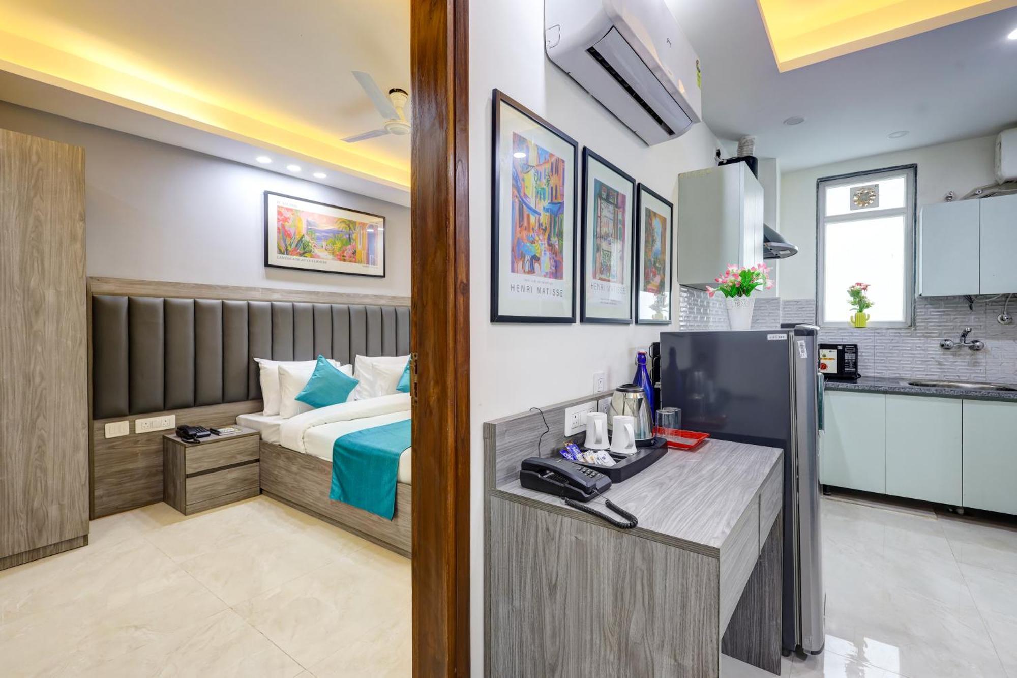 1Bhk Suites Opp Marriott - Huda City Centre Гургаон Экстерьер фото